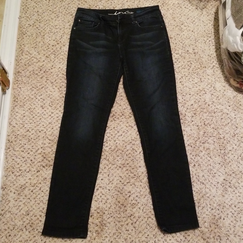 inc dark wash skinny jeans - regular fit. Size 4PS